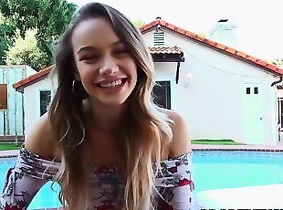 PropertySex Hot real estate agent thanks client with blowjob and sex